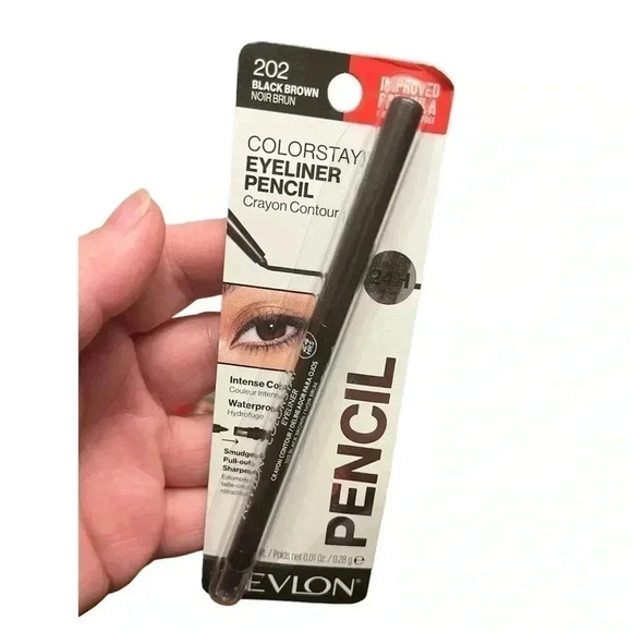 Revlon Makeup Bundle - Picture 3 of 6